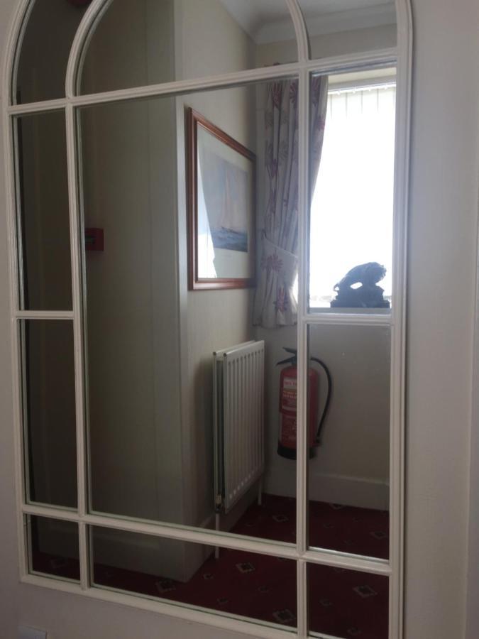 San Michele Guest House Poole Exterior foto